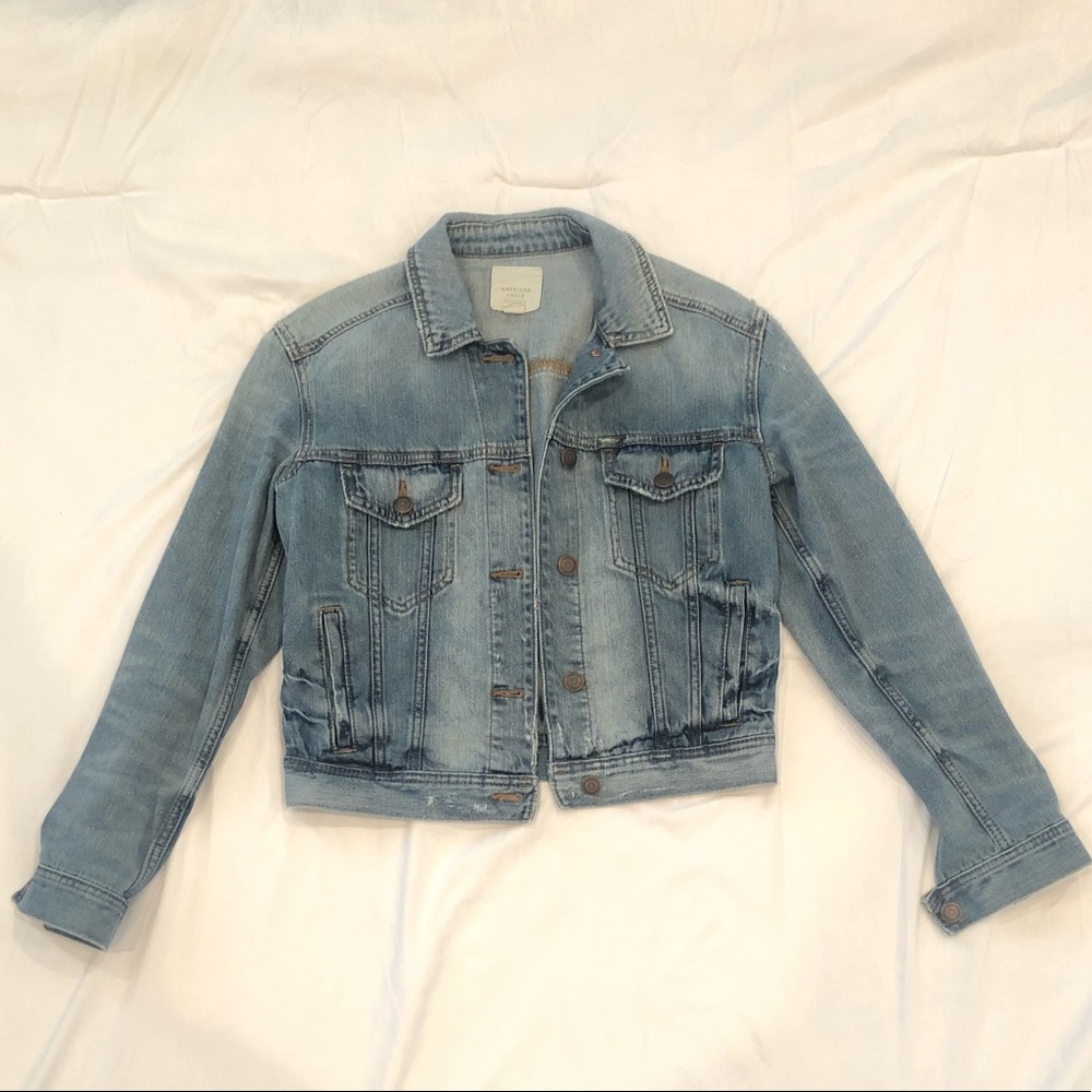 American Eagle Distressed Denim Jacket Women’s